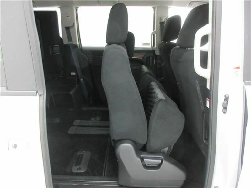 DELICA D5