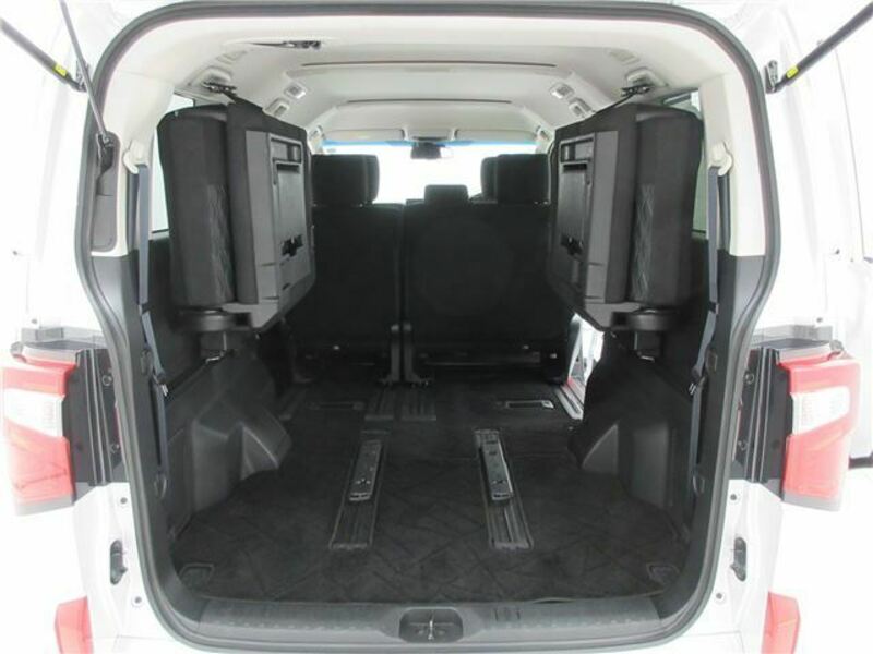 DELICA D5