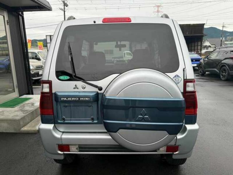 PAJERO MINI