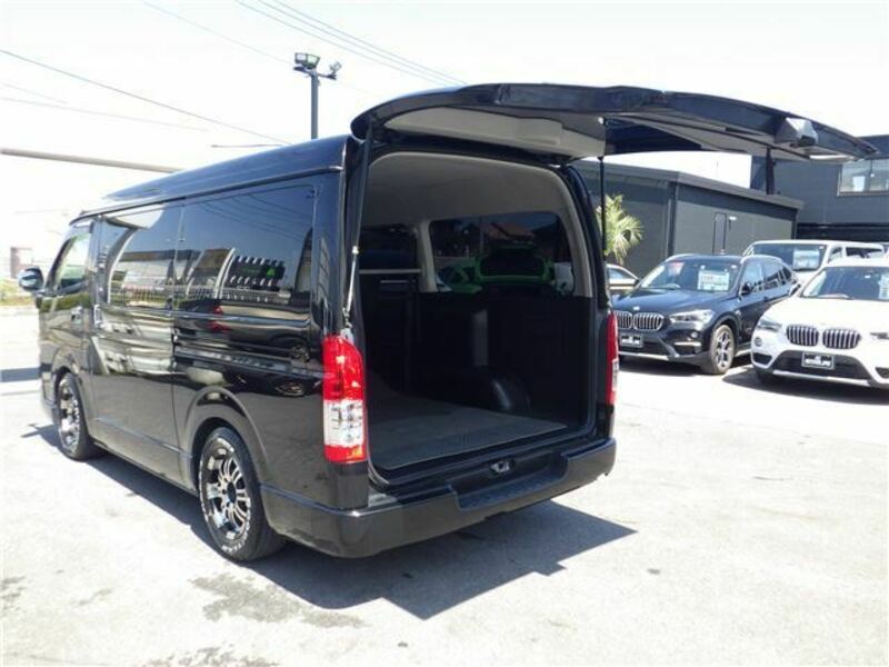 HIACE