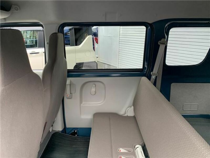 CLIPPER VAN