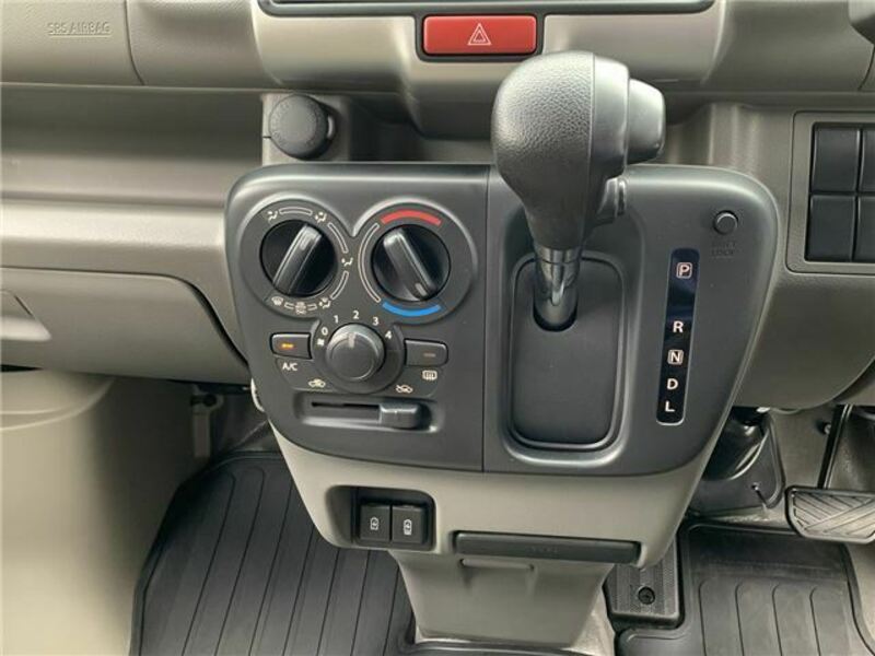 CLIPPER VAN