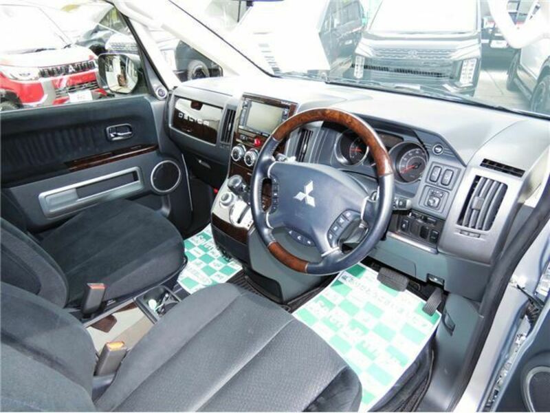 DELICA D5
