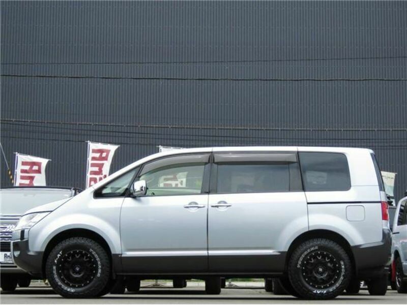 DELICA D5