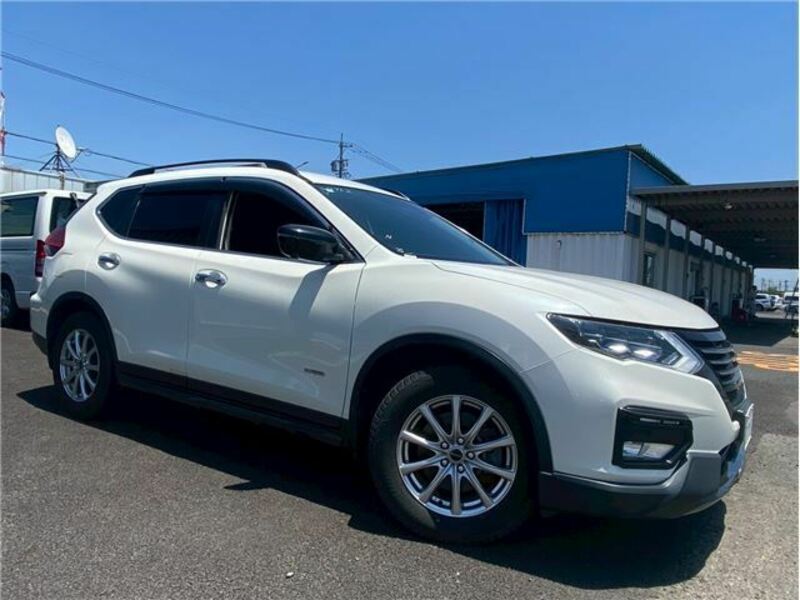 X-TRAIL