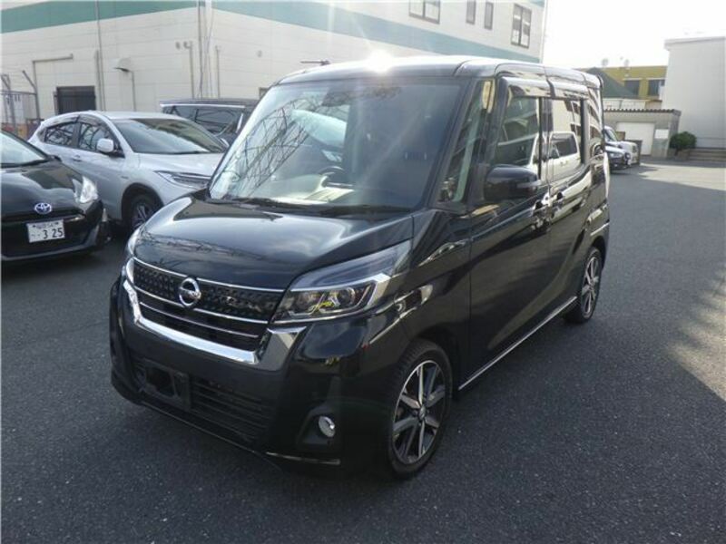 NISSAN DAYZ ROOX