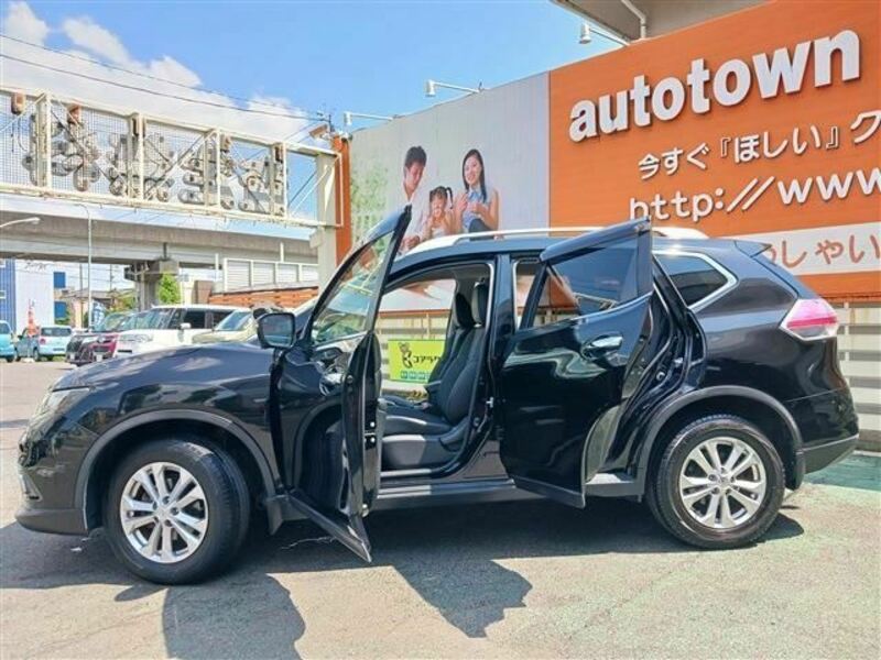 X-TRAIL