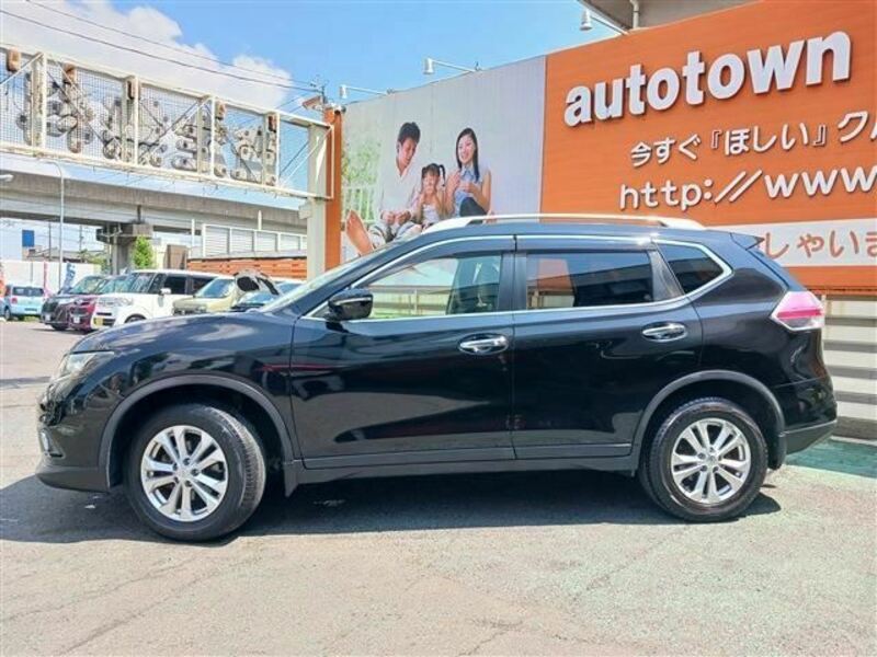 X-TRAIL