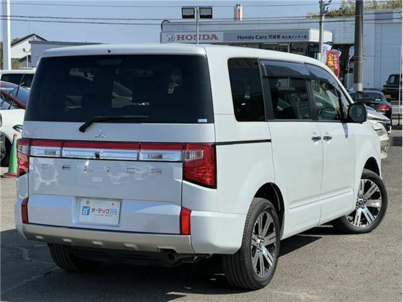 DELICA D5