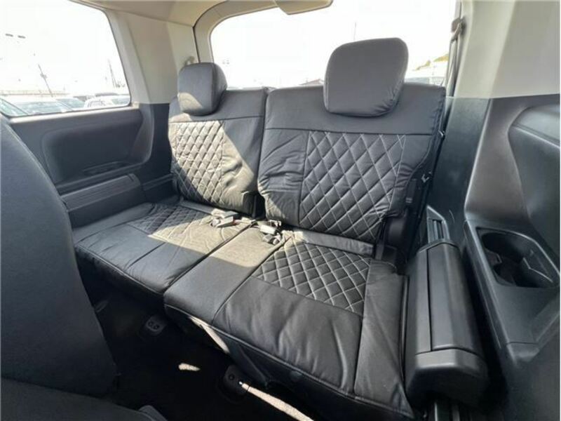 DELICA D5
