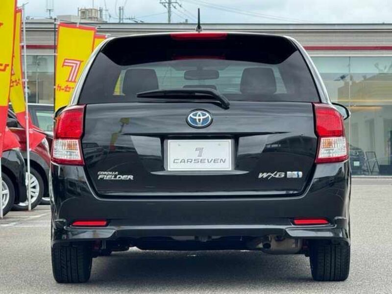 COROLLA FIELDER