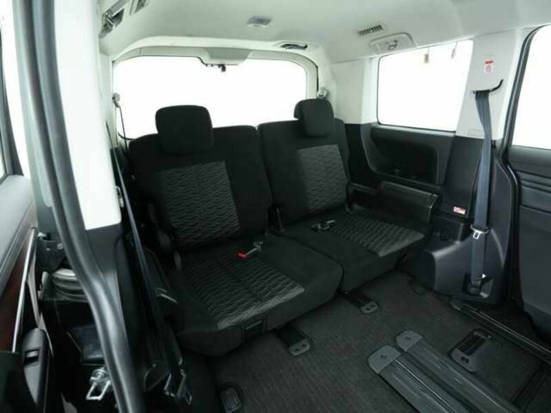 DELICA D5