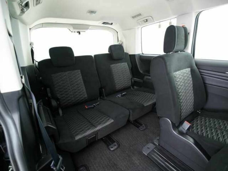 DELICA D5