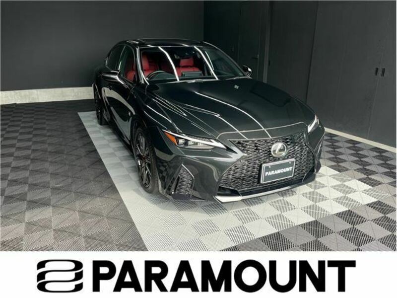 LEXUS IS