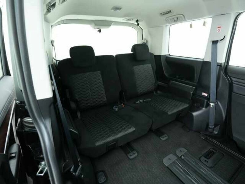 DELICA D5