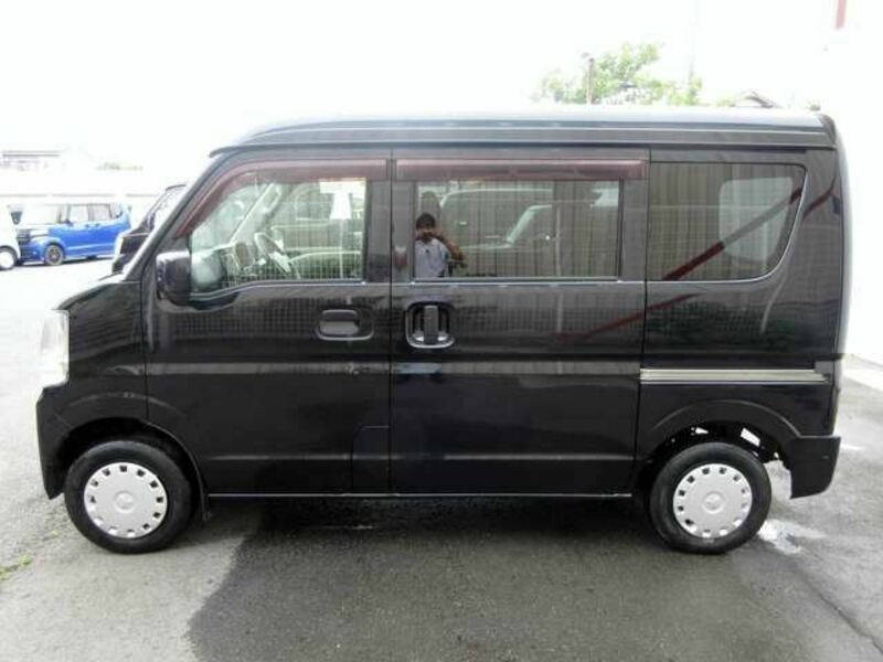 MINICAB VAN