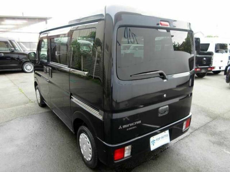 MINICAB VAN