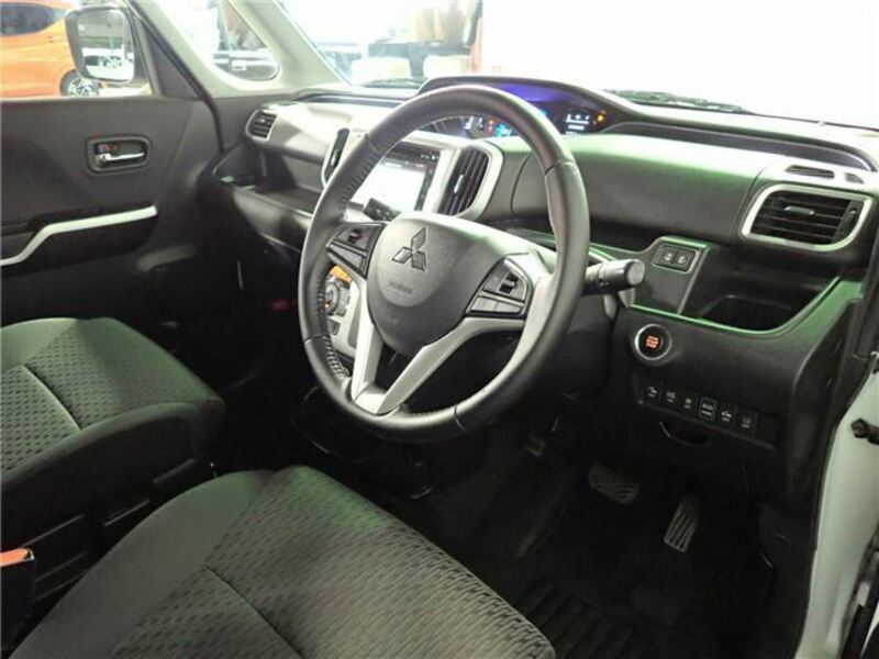 DELICA D2