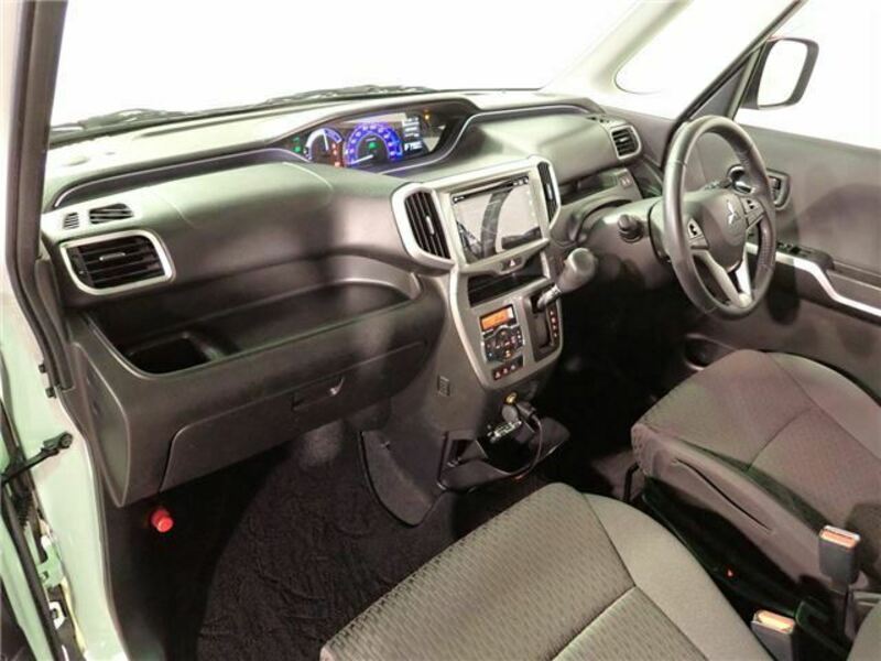 DELICA D2