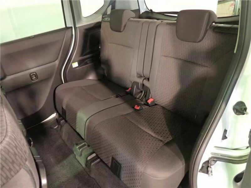 DELICA D2