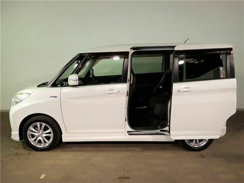 DELICA D2