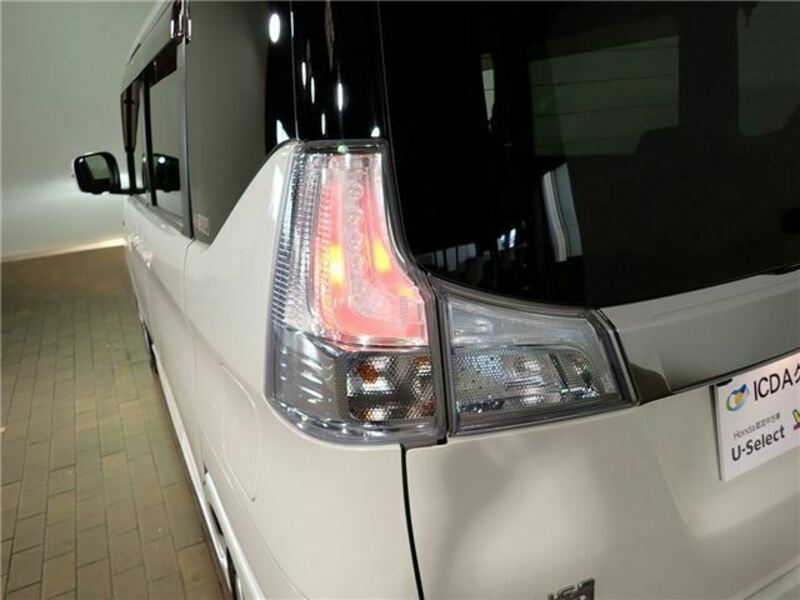 DELICA D2