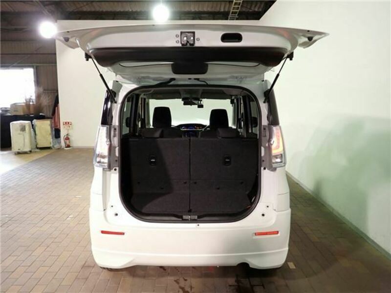 DELICA D2