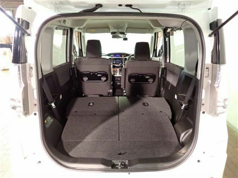 DELICA D2