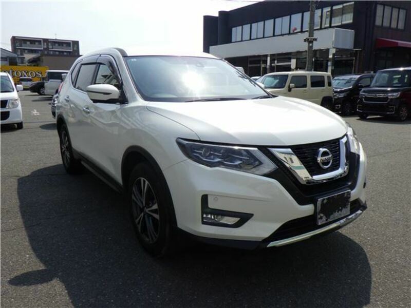 X-TRAIL