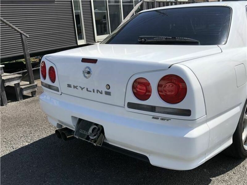 SKYLINE