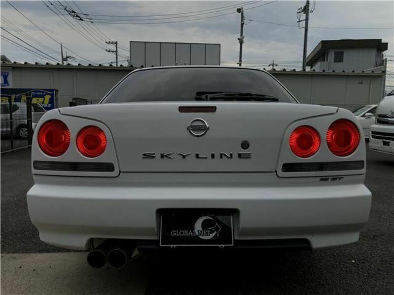 SKYLINE