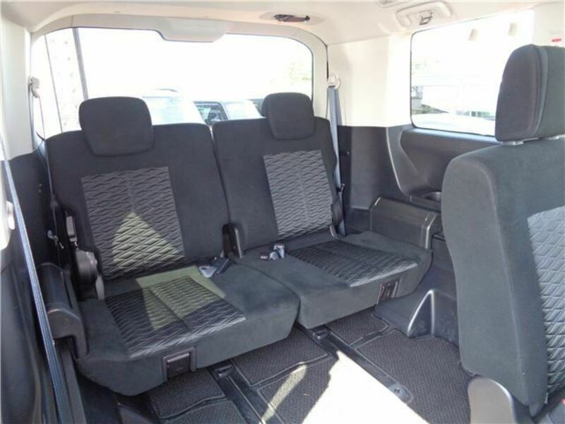 DELICA D5
