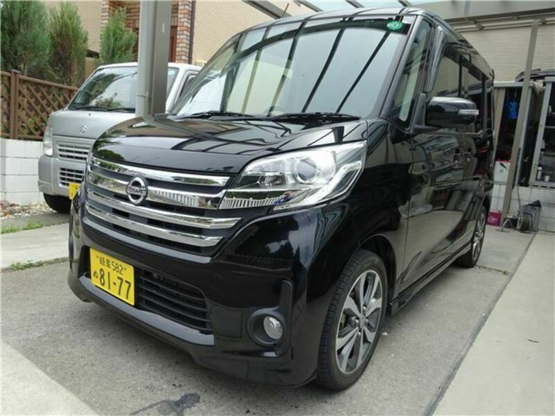 NISSAN DAYZ ROOX