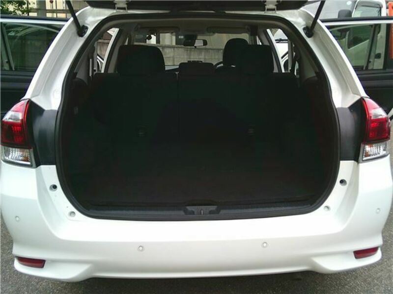 COROLLA FIELDER