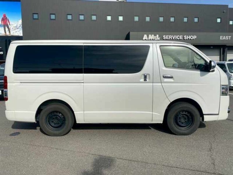HIACE VAN