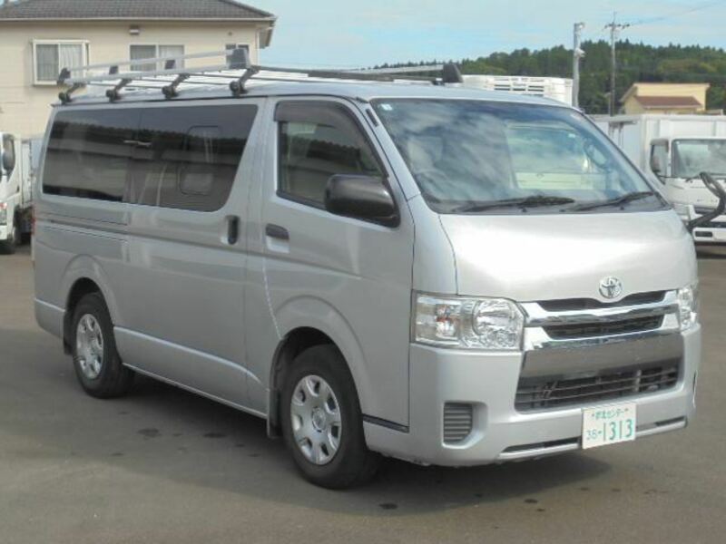 HIACE VAN