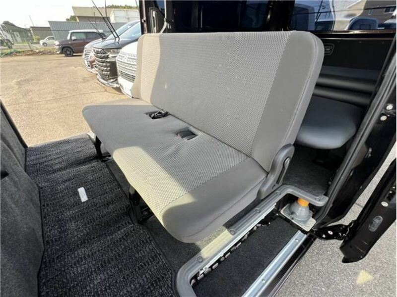 NV350 CARAVAN
