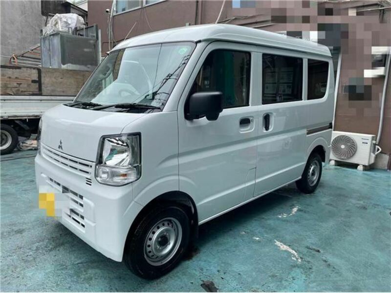 MINICAB VAN