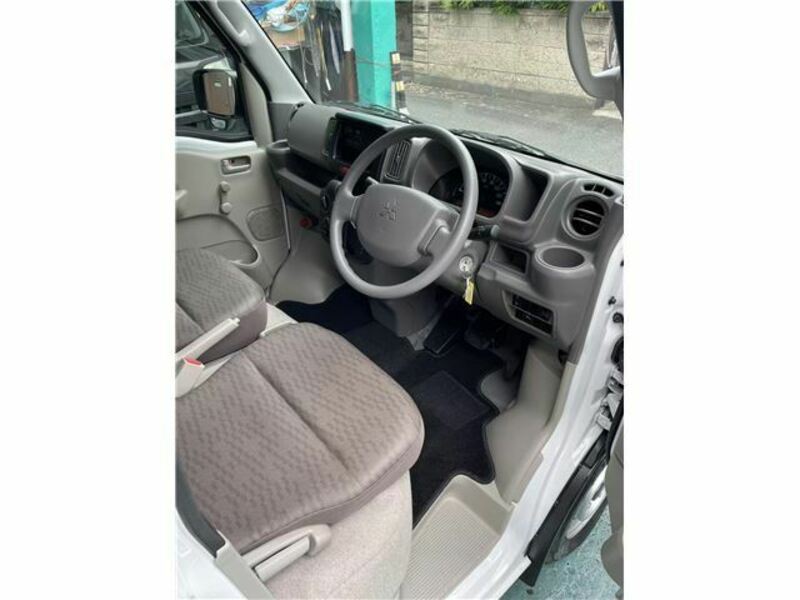 MINICAB VAN