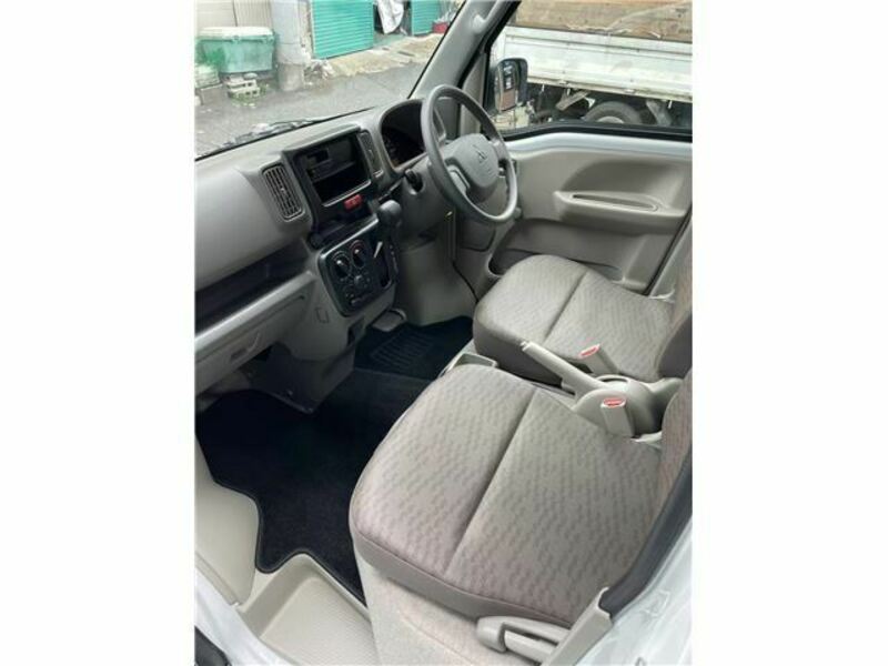 MINICAB VAN