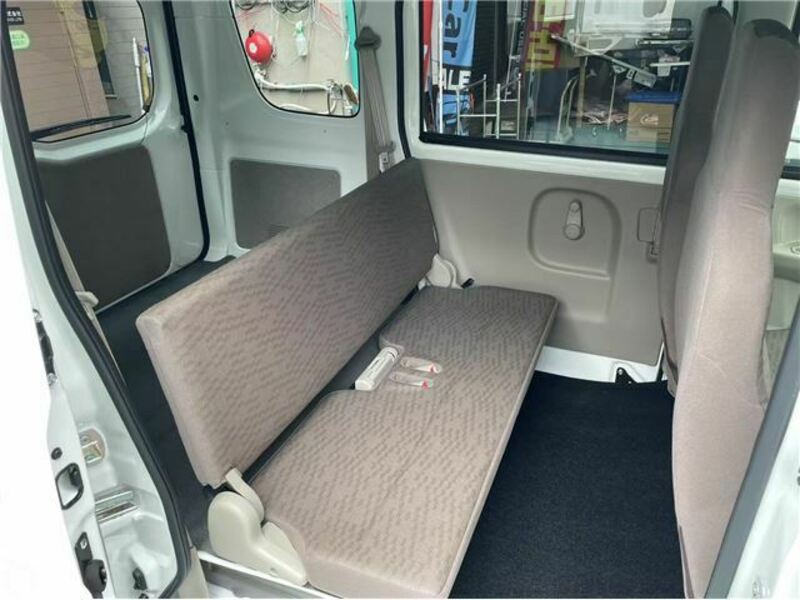 MINICAB VAN