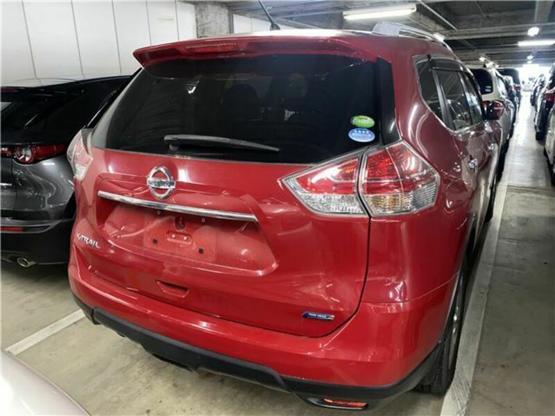 X-TRAIL