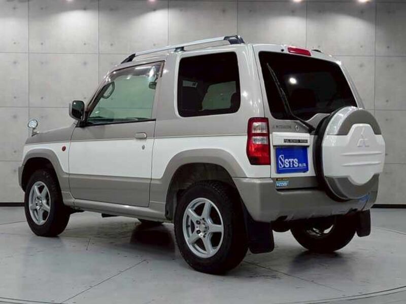 PAJERO MINI