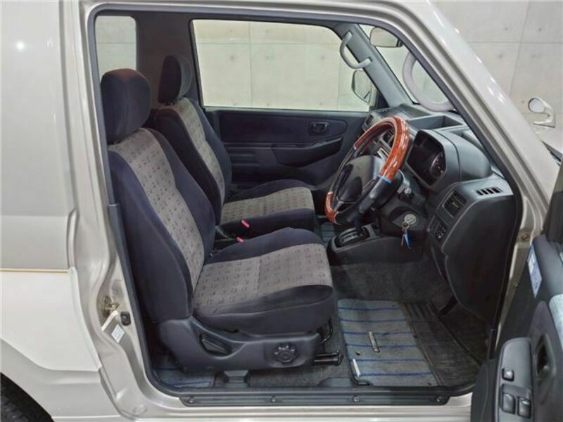 PAJERO MINI