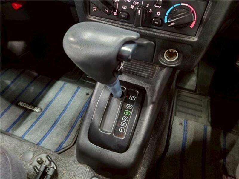 PAJERO MINI