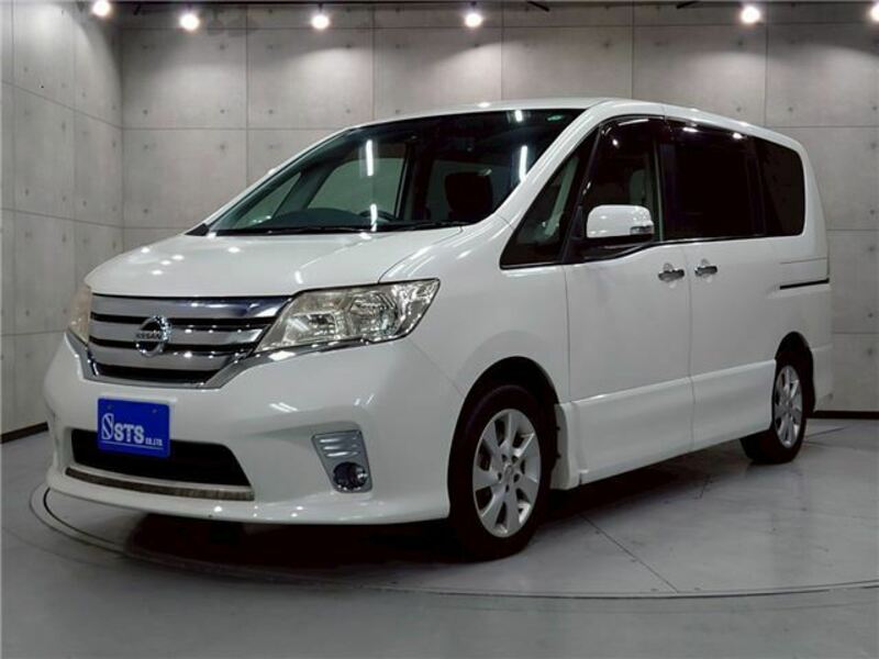 NISSAN SERENA