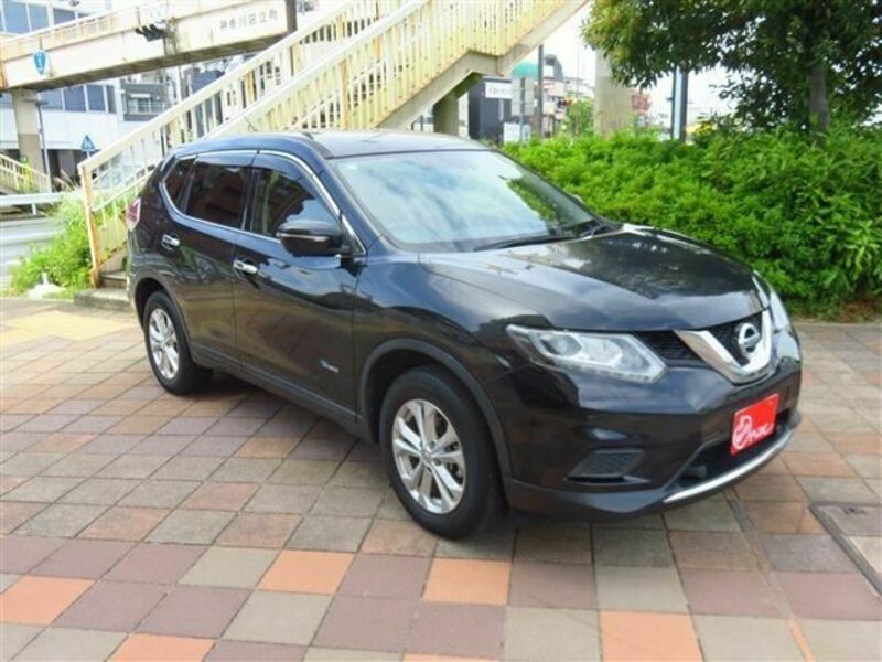 X-TRAIL