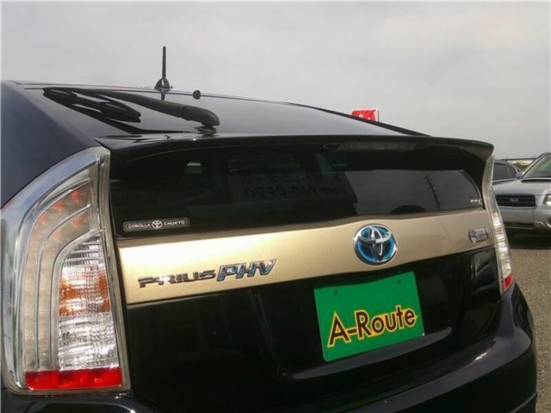 PRIUS PHV
