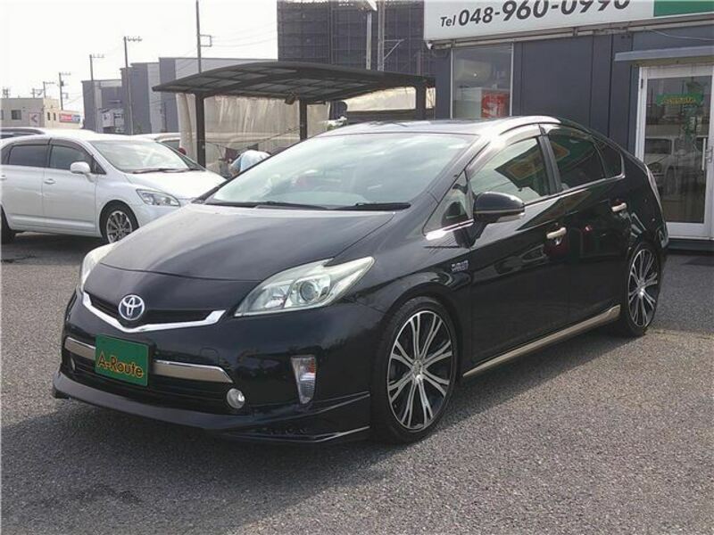 PRIUS PHV
