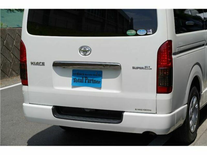 HIACE VAN